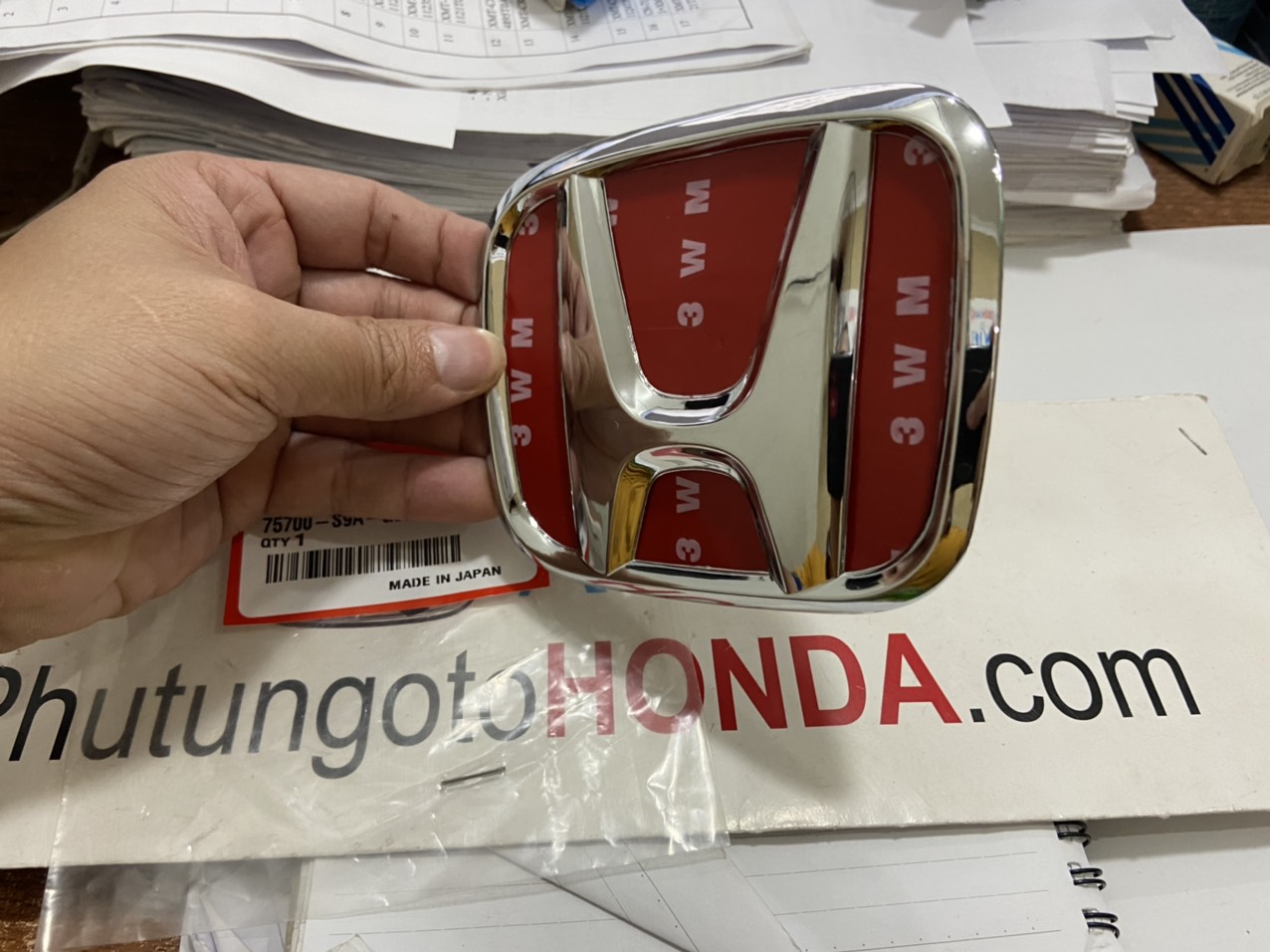 Lô gô trước xe Honda Civic 2006-2008